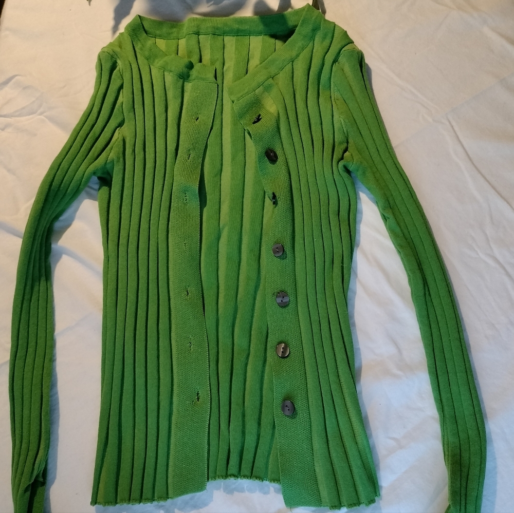 Green ribbed sweater